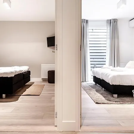 Sack-time Fashion Boutique 1 & 2 * זנדוורט