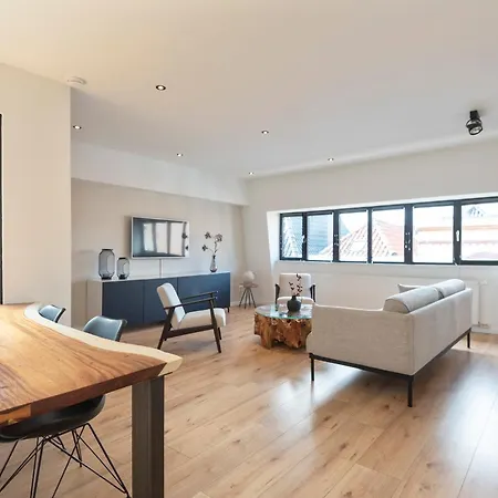 Sack-time Fashion Boutique 1 & 2 * זנדוורט