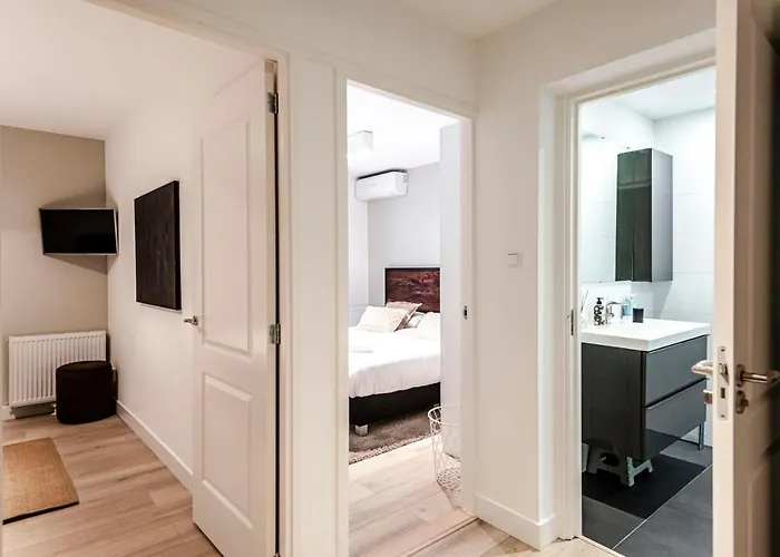 Sack-time Fashion Boutique 1 & 2 * Zandvoort