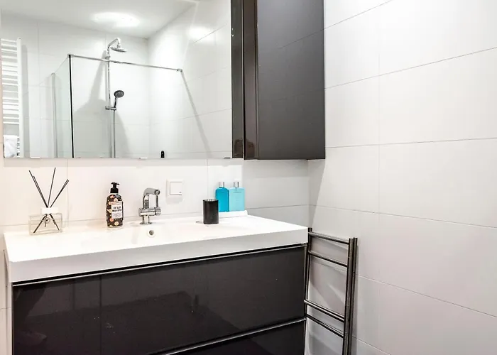 Sack-time Fashion Boutique 1 & 2 *