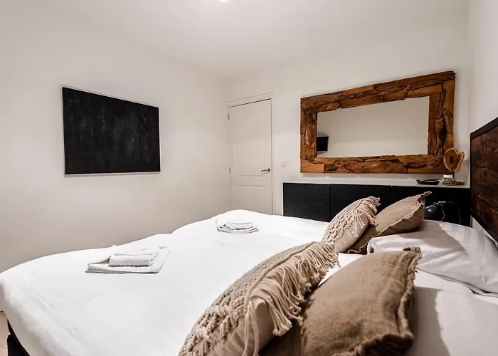 Sack-time Fashion Boutique 1 & 2 Apartman *