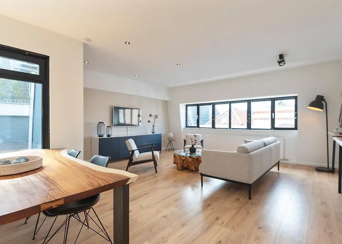 Sack-time Fashion Boutique 1 & 2 * Zandvoort