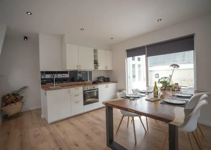 Sack-time Fashion Boutique 1 & 2